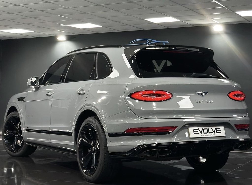 Used Bentley Bentayga 2023 for sale - 76520471: Photo 2