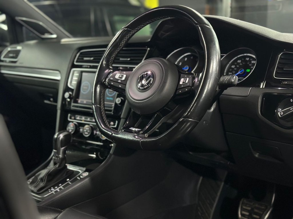 Used Volkswagen Golf 2016 for sale - 77188835: Photo 16