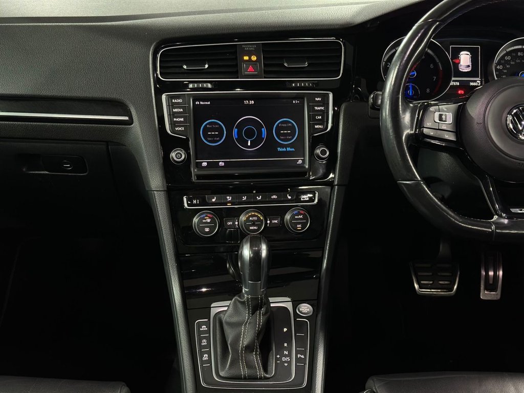 Used Volkswagen Golf 2016 for sale - 77188835: Photo 17