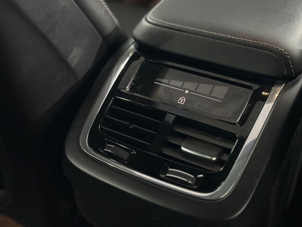 Used Volvo XC60 2021 for sale - 77835080: Photo 29