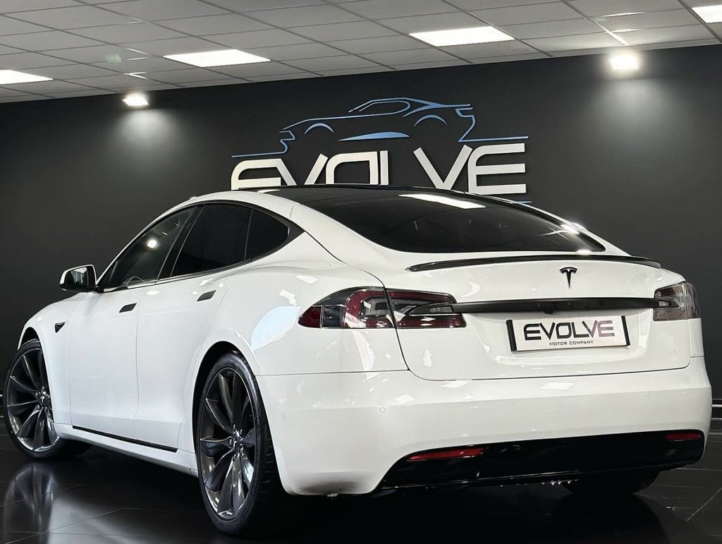 Used Tesla Model S 2018 for sale - 77236541: Photo 2