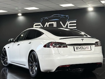 Used Tesla Model S 2018 for sale - 77236541: Photo