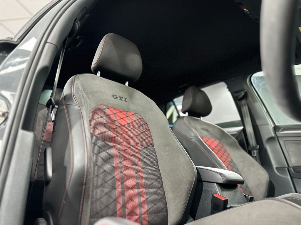 Used Volkswagen Golf 2019 for sale - 78068919: Photo 21