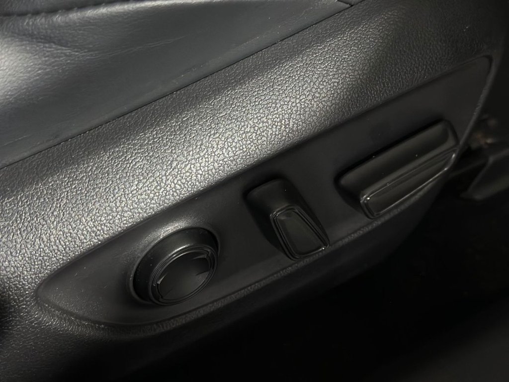 Used Toyota RAV4 2019 for sale - 77133208: Photo 29