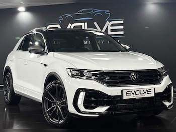 Used Volkswagen T-Roc 2021 for sale - 77547299: Photo