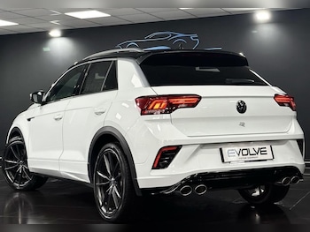 Used Volkswagen T-Roc 2021 for sale - 77547299: Photo