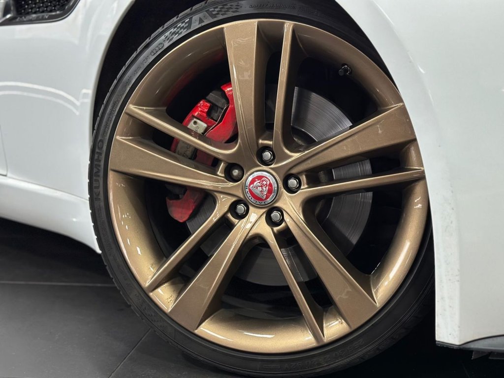Used Jaguar F-Type 2016 for sale - 76417024: Photo 17