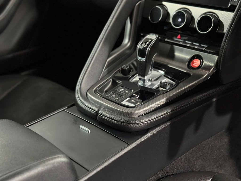 Used Jaguar F-Type 2016 for sale - 76417024: Photo 24