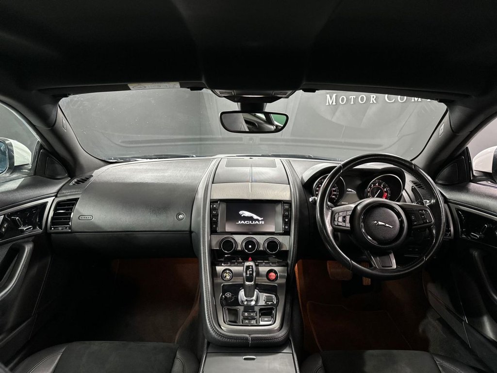 Used Jaguar F-Type 2016 for sale - 76417024: Photo 3