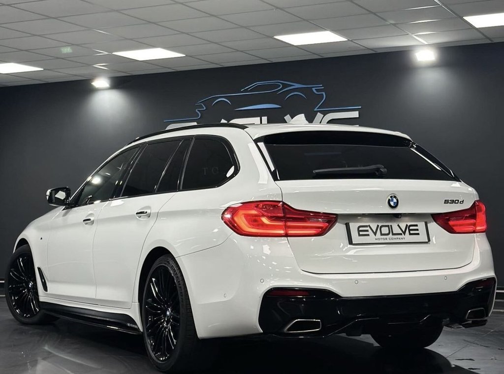 Used BMW 5 Series 2017 for sale - 76635521: Photo 2