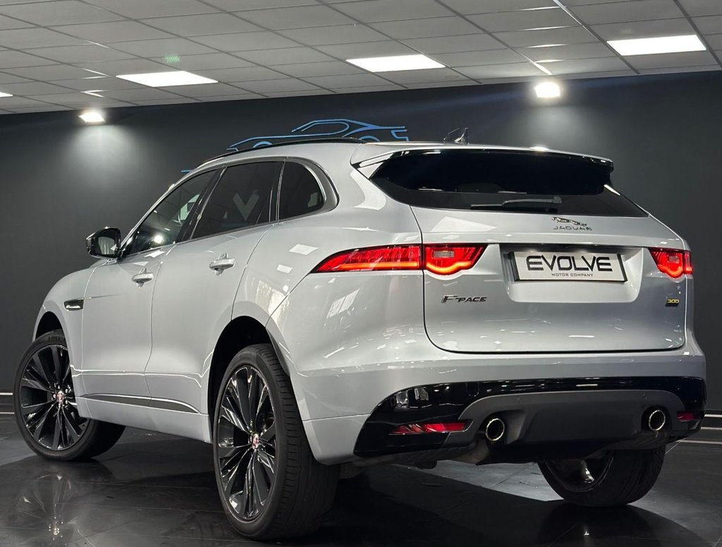 Used Jaguar F-Pace 2020 for sale - 76092518: Photo 2