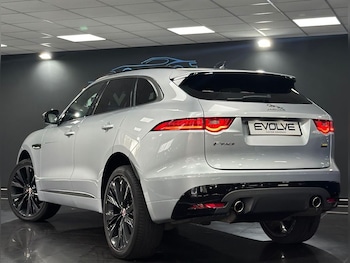 Used Jaguar F-Pace 2020 for sale - 76092518: Photo 2