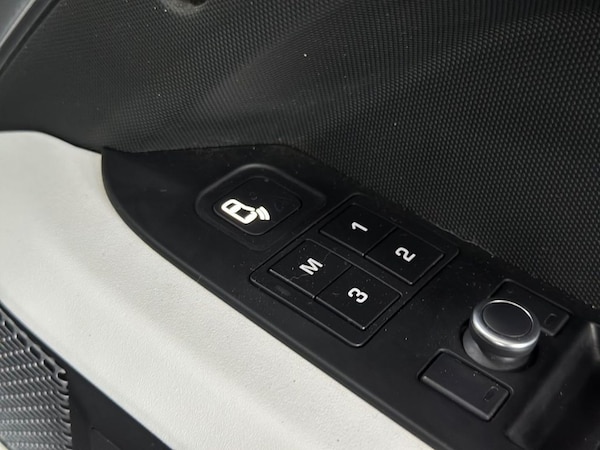 Used Land Rover Defender 2021 for sale - 75119361: Photo 24