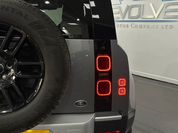 Used Land Rover Defender 2021 for sale - 75119361: Photo 7