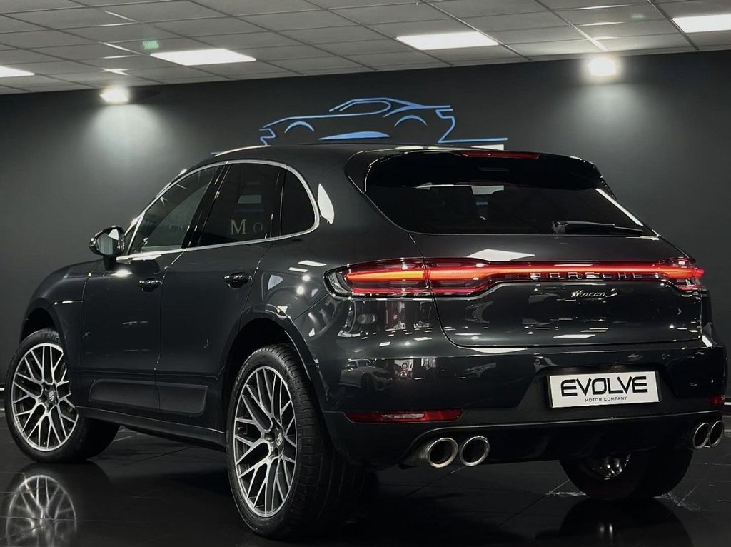 Used Porsche Macan 2019 for sale - 77546834: Photo 2