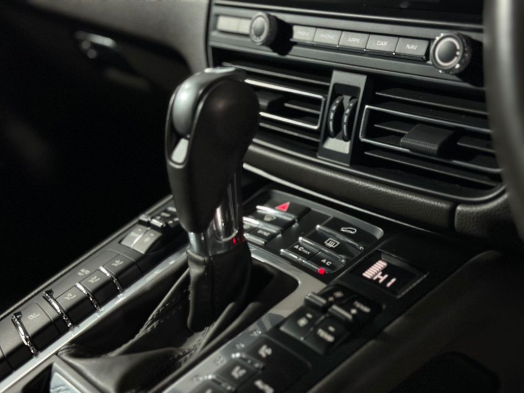 Used Porsche Macan 2019 for sale - 77546834: Photo 22