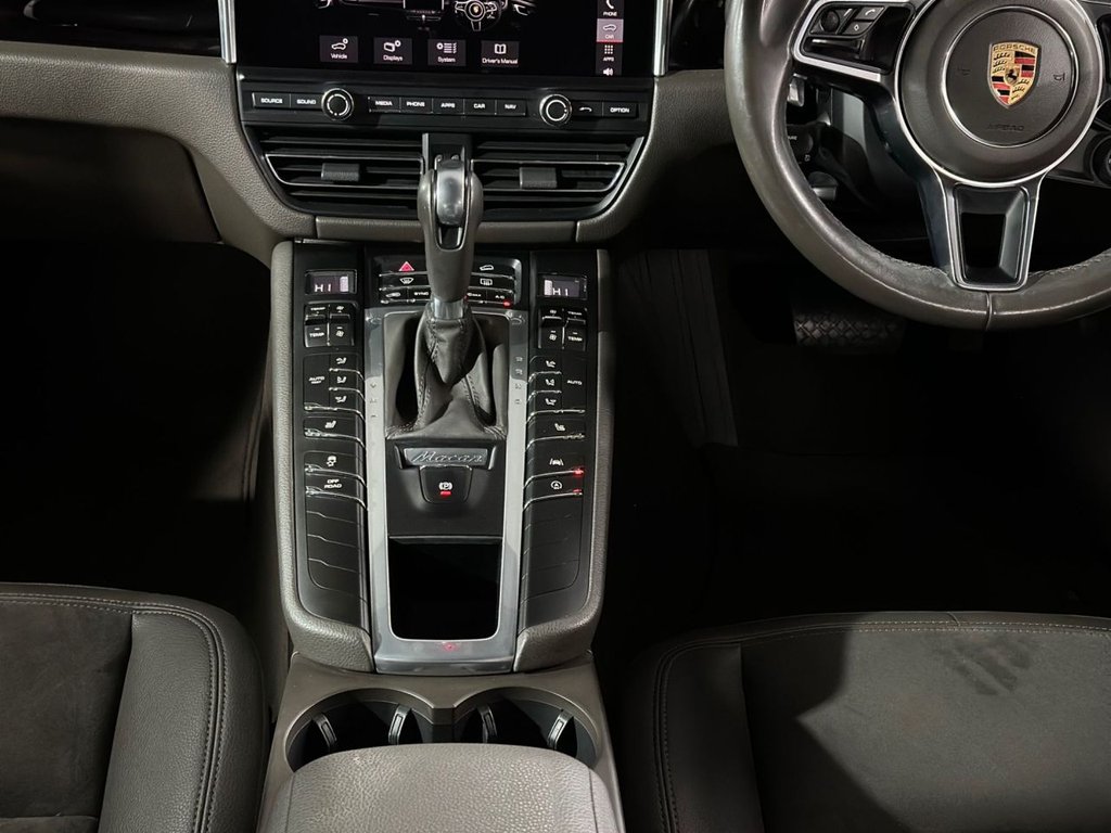 Used Porsche Macan 2019 for sale - 77546834: Photo 24
