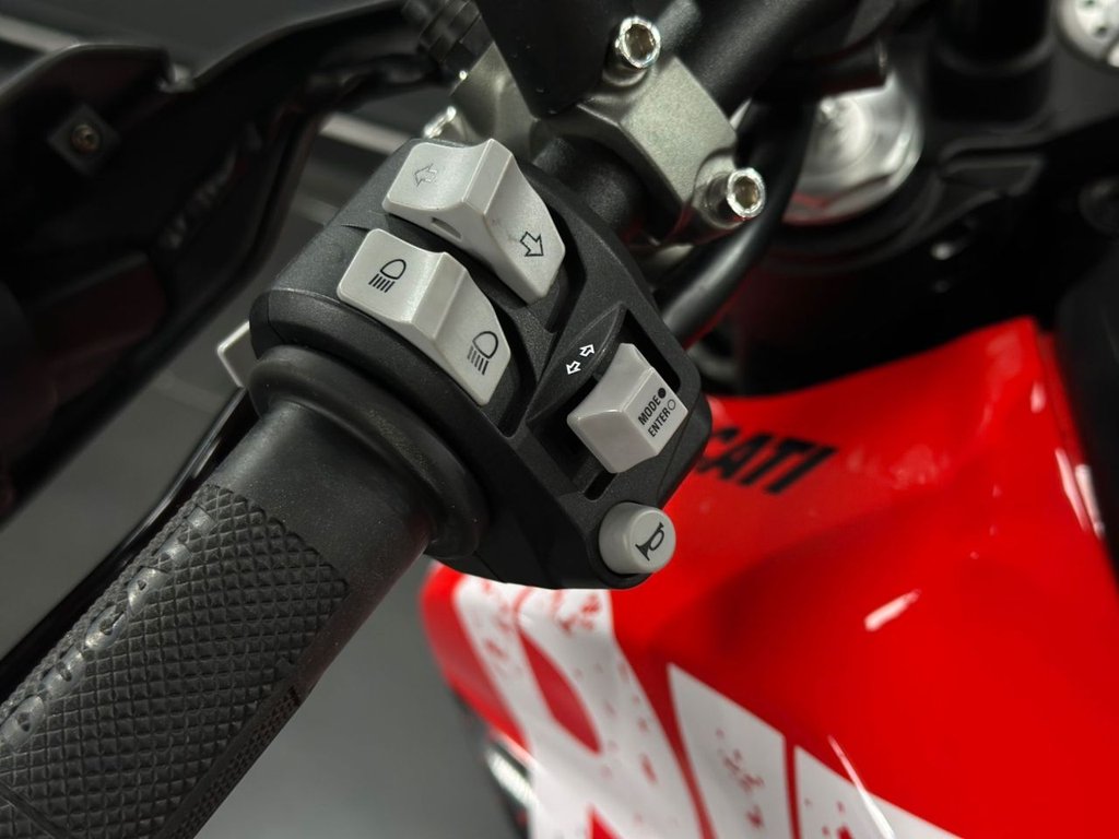 Used Ducati HYPERMOTARD 2021 for sale - 78401135: Photo 16
