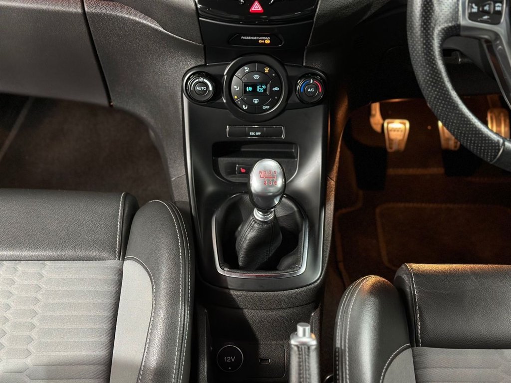 Used Ford Fiesta 2017 for sale - 76439302: Photo 25