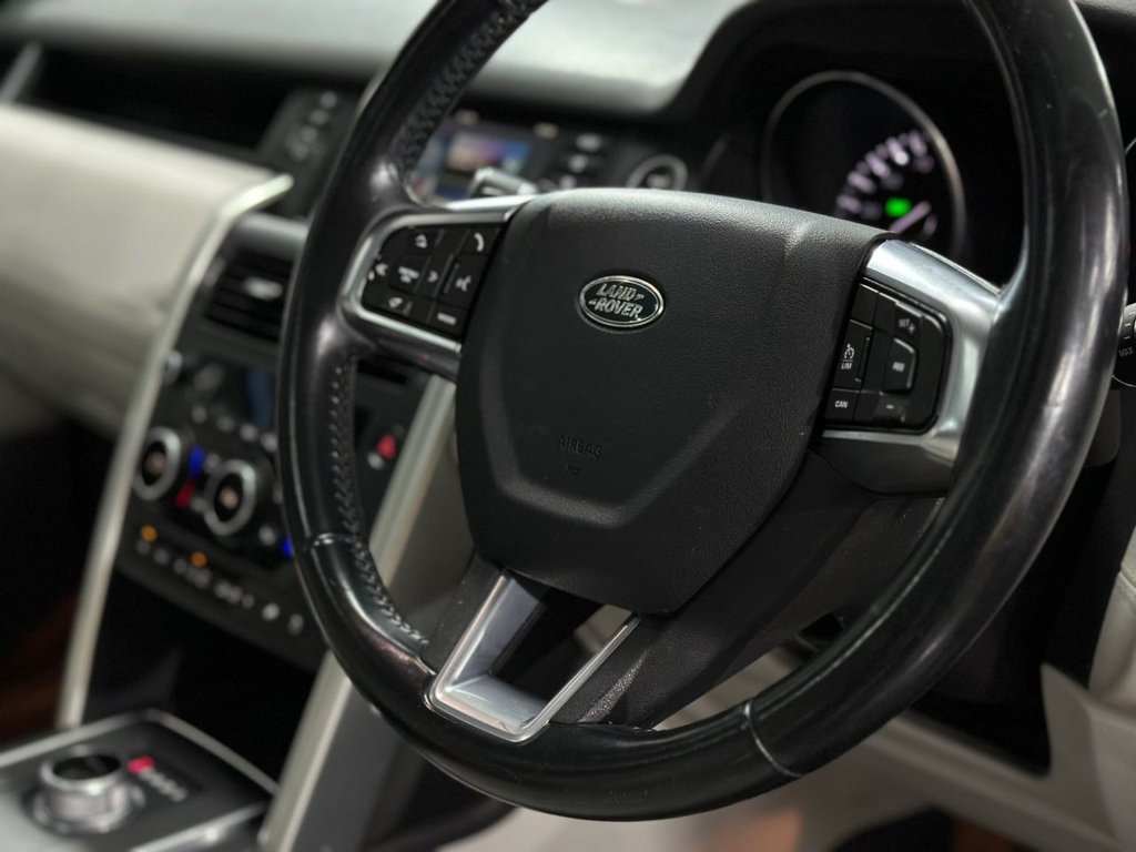 Used Land Rover Discovery Sport 2016 for sale - 76386037: Photo 18