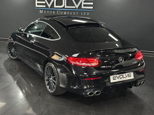 Used Mercedes-Benz C Class 2020 for sale - 76304074: Photo 11