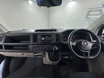 Used Volkswagen Transporter 2019 for sale - 75619720: Photo