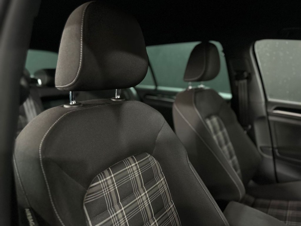 Used Volkswagen Golf 2017 for sale - 78134463: Photo 24