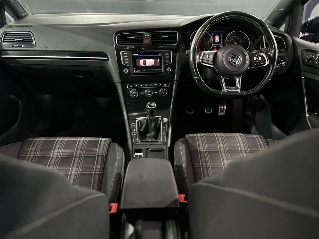 Used Volkswagen Golf 2017 for sale - 78134463: Photo 3