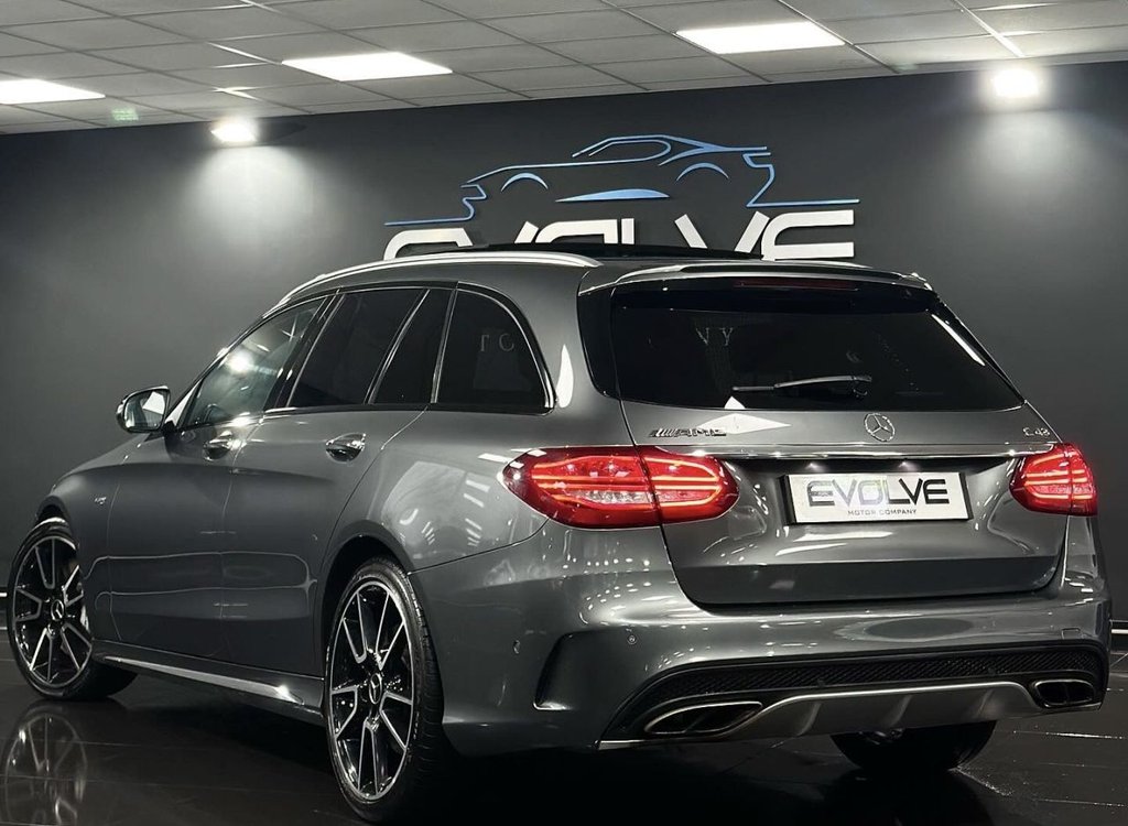 Used Mercedes-Benz C Class 2017 for sale - 77263557: Photo 2