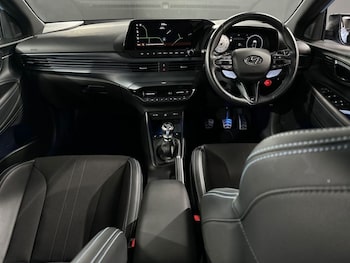 Used Hyundai i20 2023 for sale - 77111149: Photo