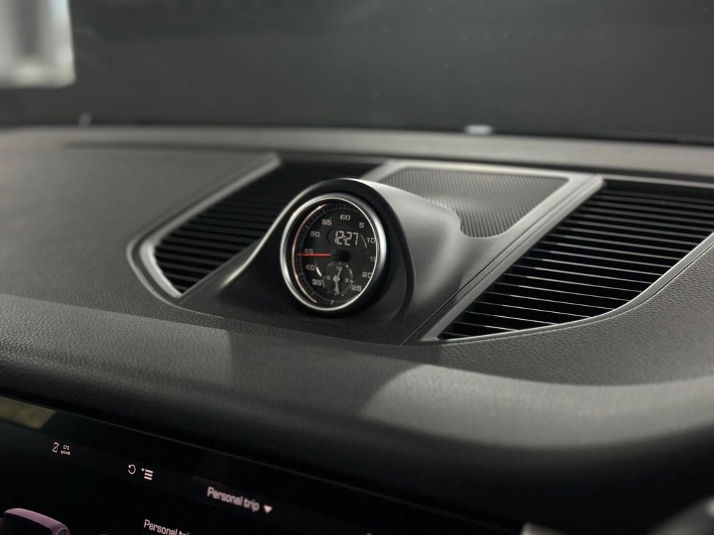 Used Porsche Macan 2019 for sale - 76520477: Photo 21