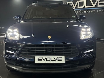 Used Porsche Macan 2019 for sale - 76520477: Photo