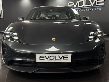 Used Porsche Taycan 2020 for sale - 77638165: Photo