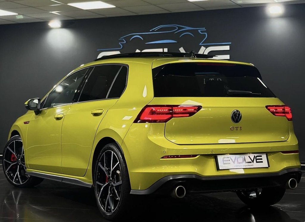 Used Volkswagen Golf 2024 for sale - 77287867: Photo 2