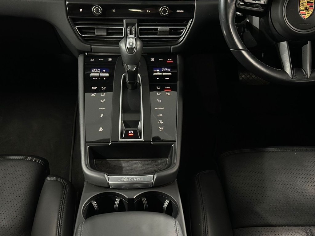 Used Porsche Macan 2022 for sale - 76698581: Photo 24