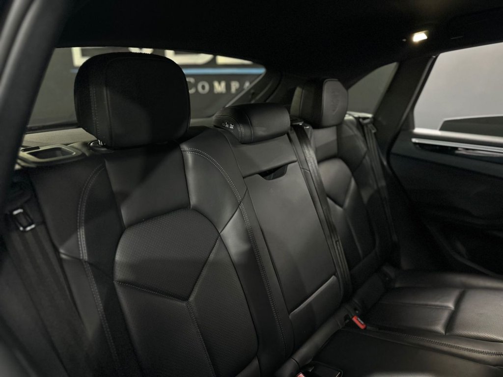 Used Porsche Macan 2022 for sale - 76698581: Photo 28