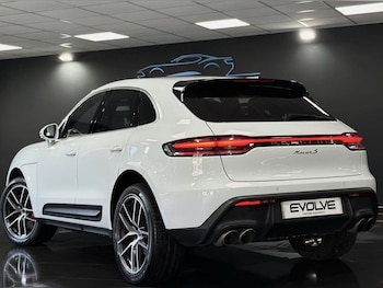 Used Porsche Macan 2022 for sale - 76698581: Photo