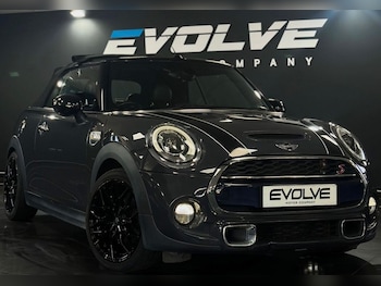 Used MINI Convertible 2017 for sale - 79170704: Photo