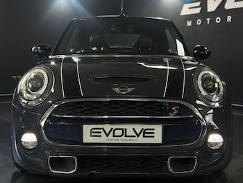 Used MINI Convertible 2017 for sale - 79170704: Photo