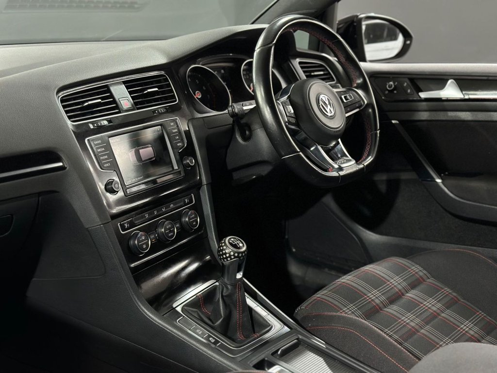 Used Volkswagen Golf 2016 for sale - 77341943: Photo 18