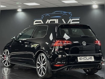 Used Volkswagen Golf 2016 for sale - 77341943: Photo