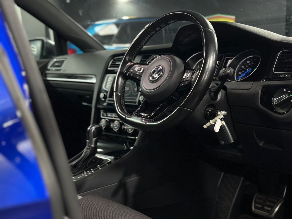 Used Volkswagen Golf 2017 for sale - 76783850: Photo 21