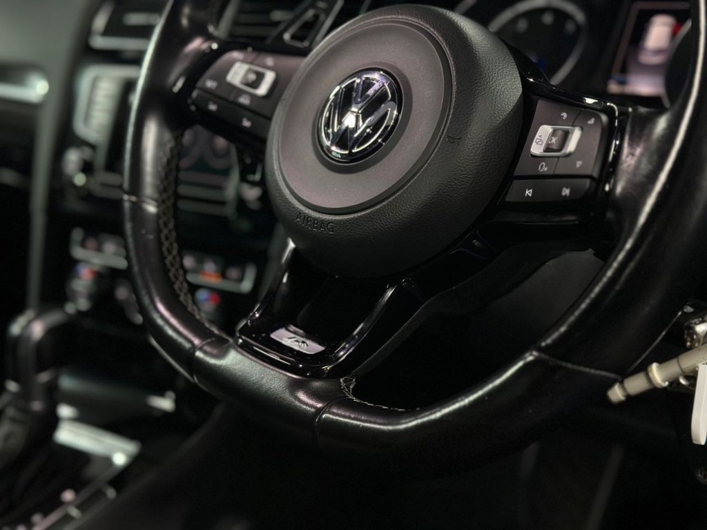 Used Volkswagen Golf 2017 for sale - 76783850: Photo 24