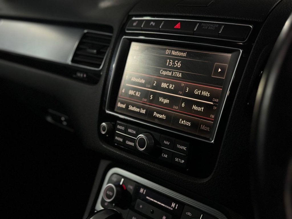 Used Volkswagen Touareg 2015 for sale - 77614283: Photo 21