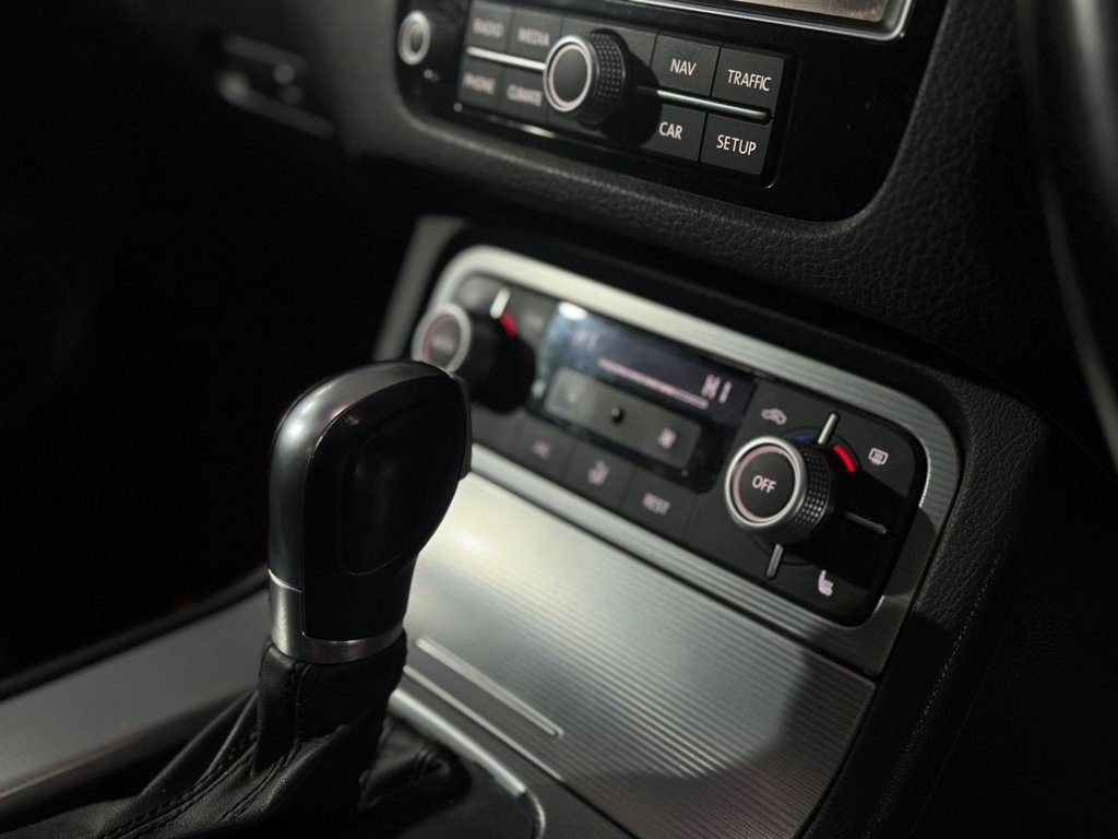 Used Volkswagen Touareg 2015 for sale - 77614283: Photo 22