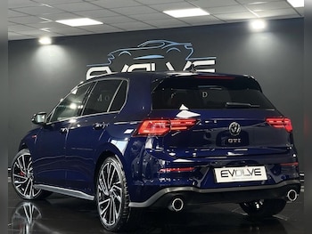 Used Volkswagen Golf 2024 for sale - 77638134: Photo