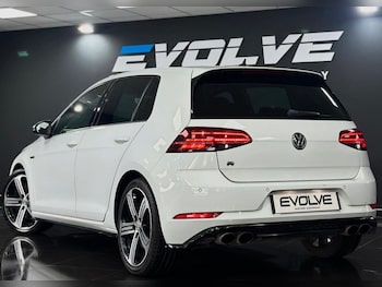 Used Volkswagen Golf 2018 for sale - 78793105: Photo
