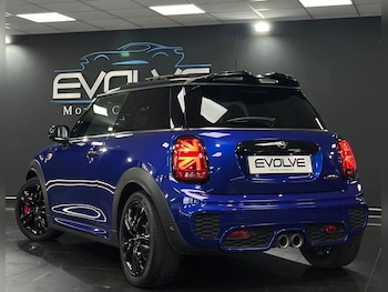 Used MINI Hatch 2019 for sale - 76092723: Photo