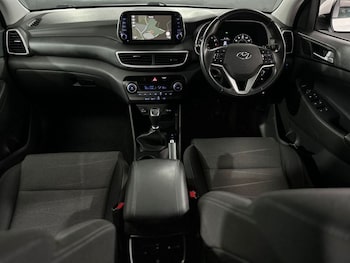 Used Hyundai TUCSON 2018 for sale - 76162850: Photo 3