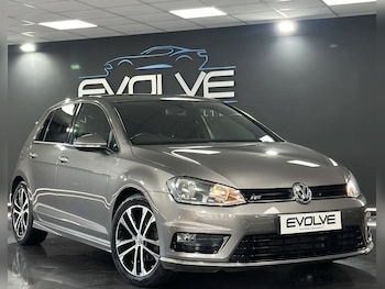 Used Volkswagen Golf 2016 for sale - 76559112: Photo